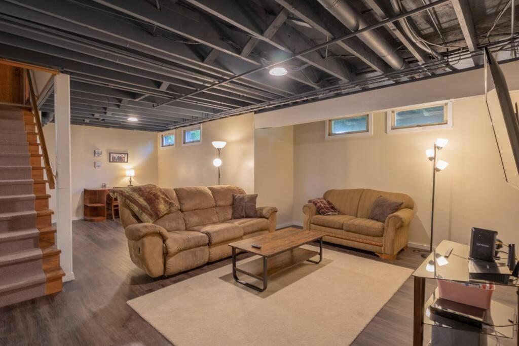 Family Home W/ 2 King, 2 Queen Beds + Game Room บีมิดจี ภายนอก รูปภาพ